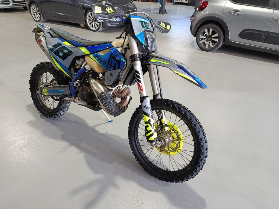 Husqvarna TE 250 matriculada