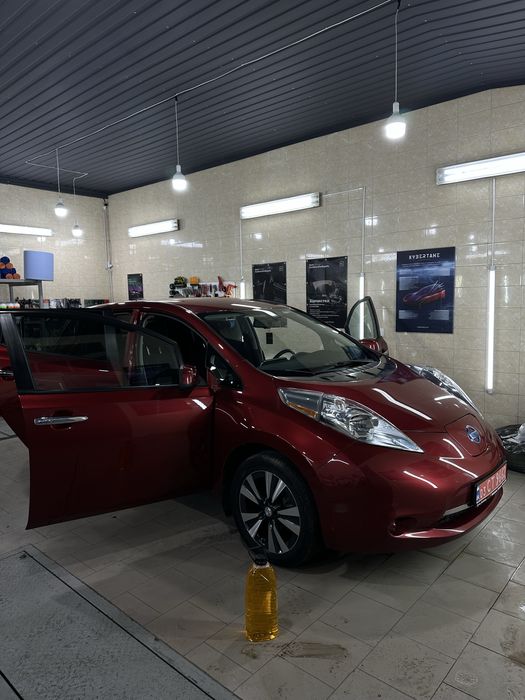 Оренда авто, Nissan Leaf, 14, 24кВт  аренда, користування