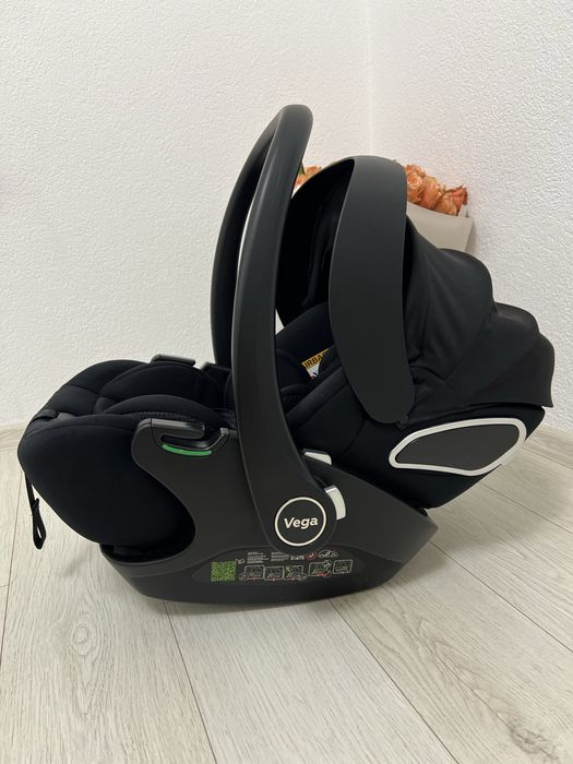 Автокрісло Carrello Vega