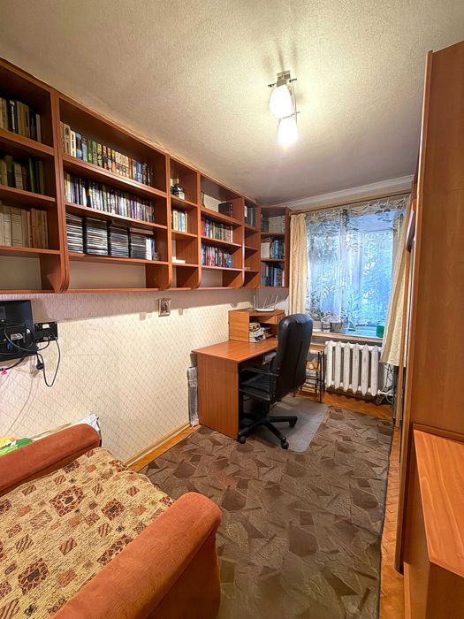 Продам 2к Квартиру Метро Дарниця