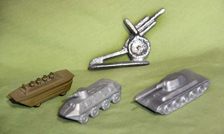 Військова техніка.