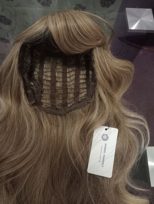 Peruka ciemny blond ombre