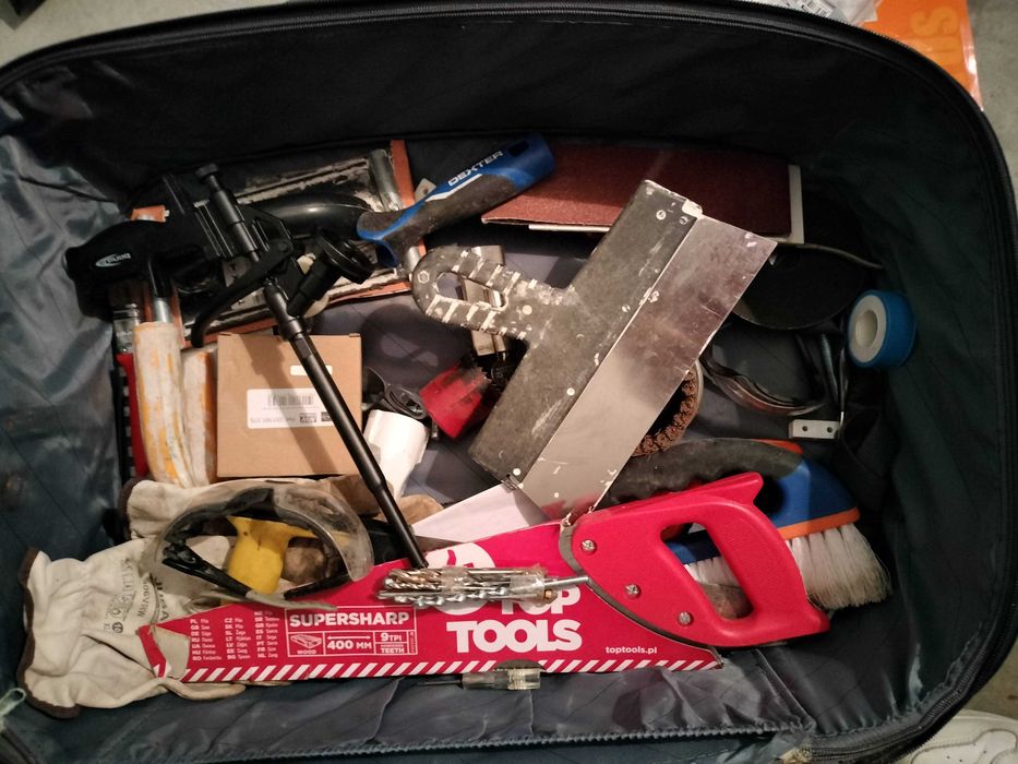 Ferramentas e equipamentos diversos