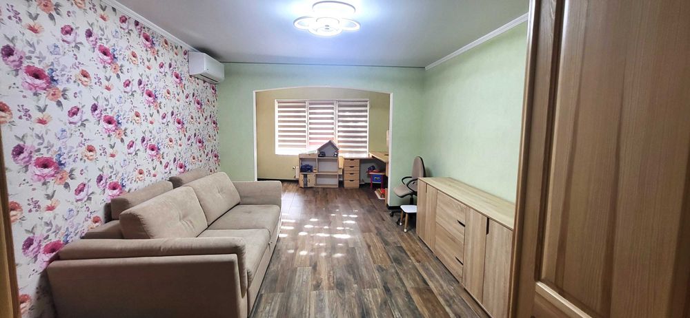 Продаж 2-х к кв вул Володимира Українця буд.57, 1/10 ЗАКРИТА ТЕРІТОРІЯ