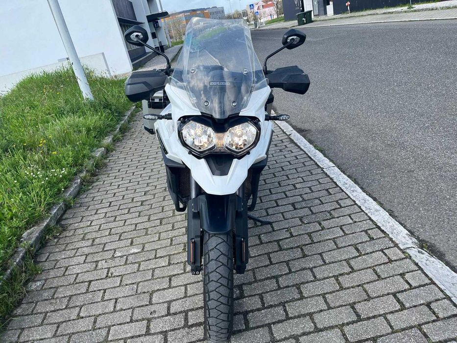 Triumph 1200 Explorer XcX Low