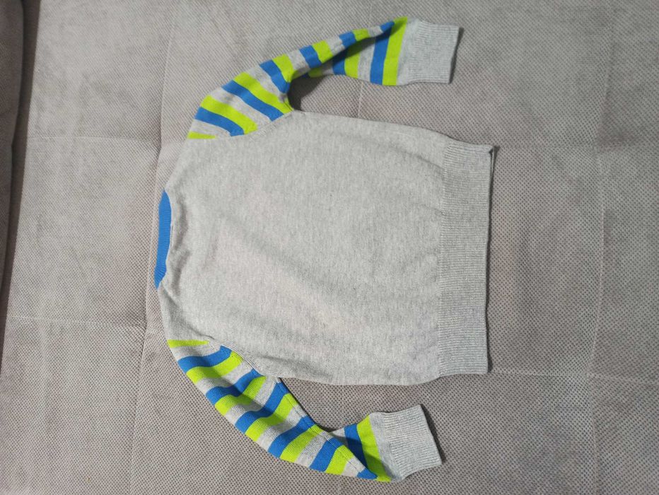 Nowy sweterek chłopięcy cool club 92