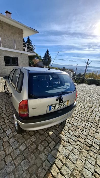 Opel Corsa B 1.2 16V (edição 100anos Opel)