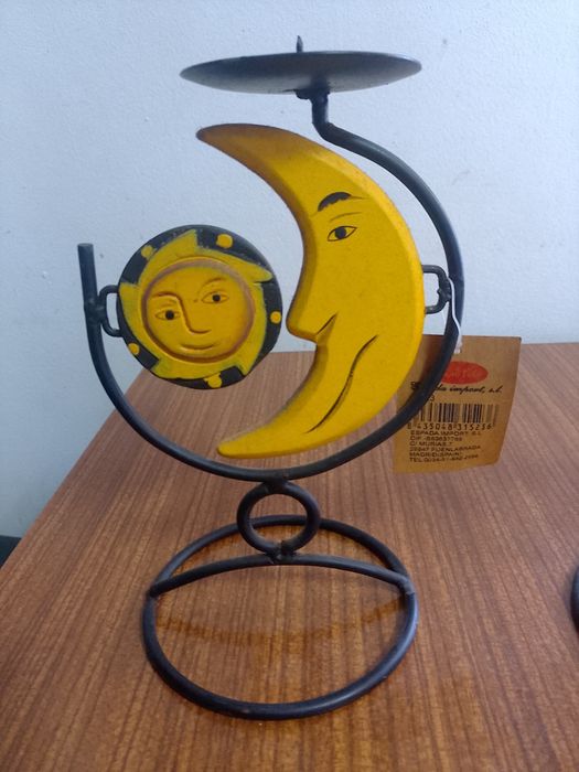 Suporte de velas, sol e lua