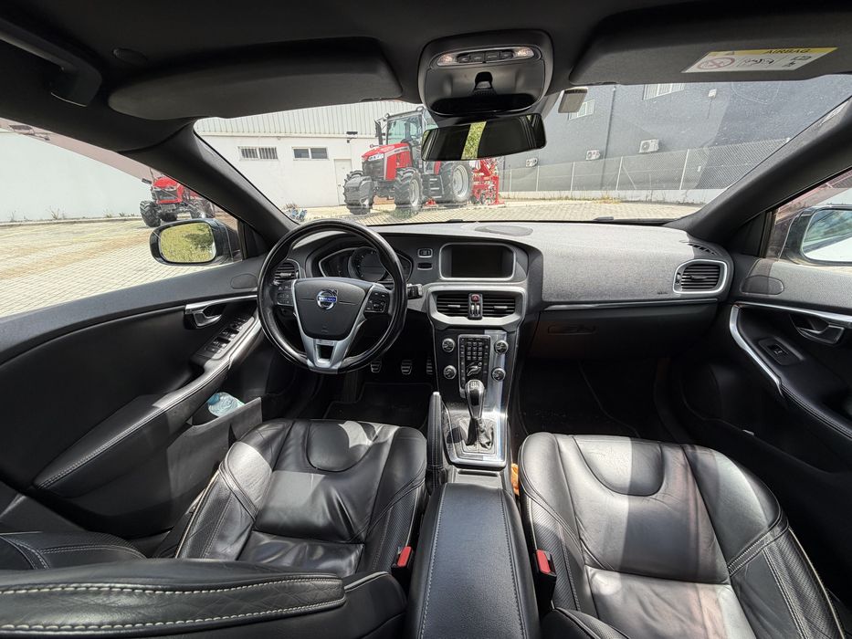 Volvo V40 D4 2014