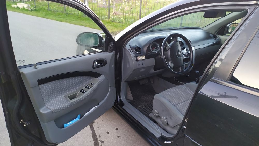 Продам chevrolet lacetti 1.8.