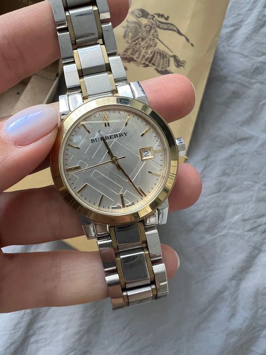 Годинник Burberry - 26мм - оригінал - вживаний