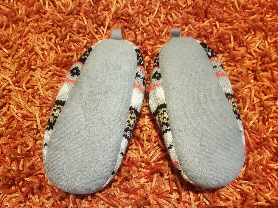 OFERTA PORTES - Pantufas NOVAS Calzedonia Kids (Nr24)