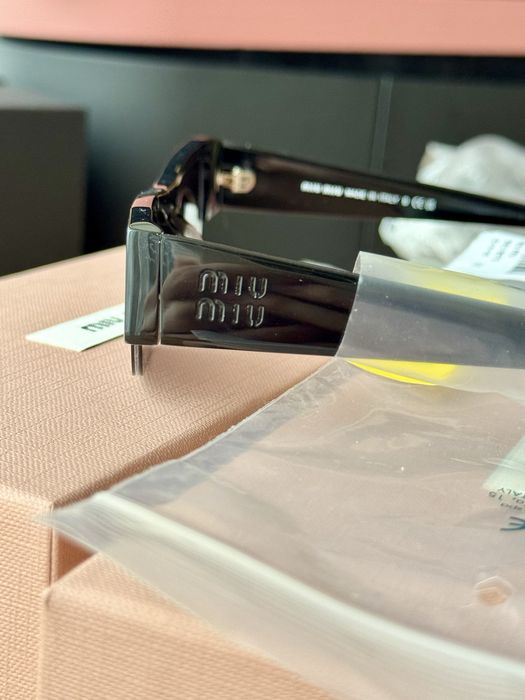 Окуляри miu miu іміджеві / сонцезахисні
