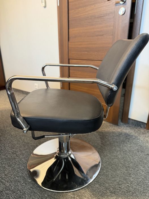 Fotel fryzkerski - odbiur osobisty Warszawa