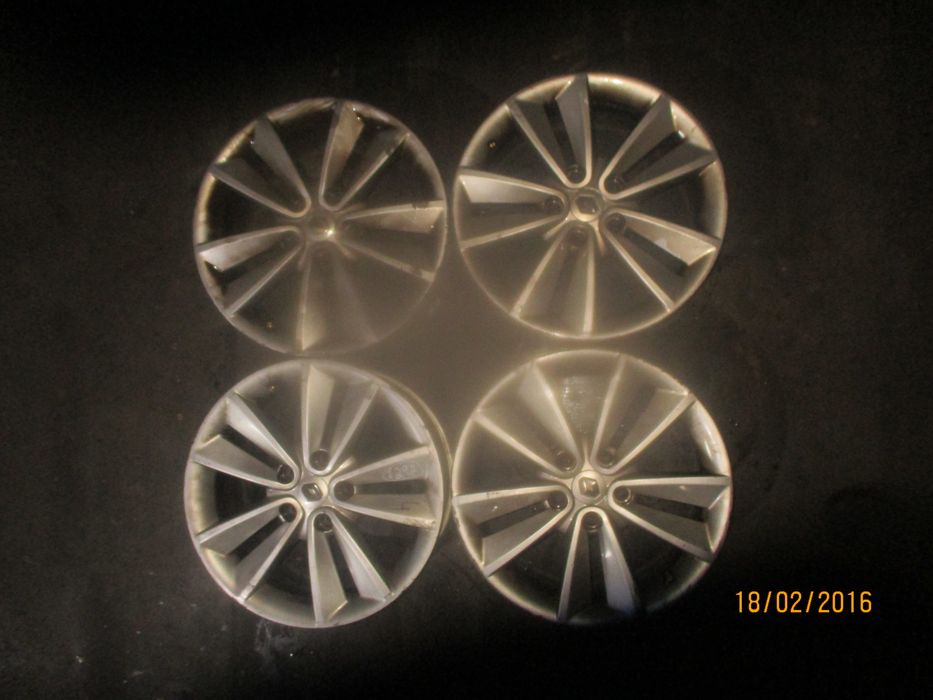 Conjunto de jantes RENAULT Megane III (BZ0_)