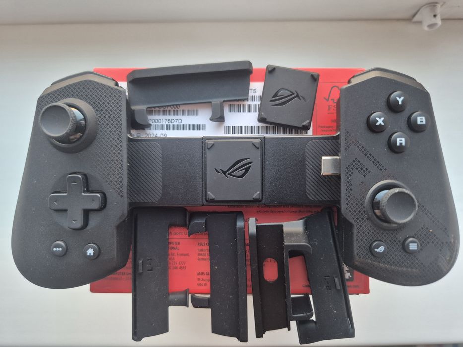 Геймпад ASUS ROG Tessen Mobile Controller, Б/В, використовувася раз, стан нового, ідеального