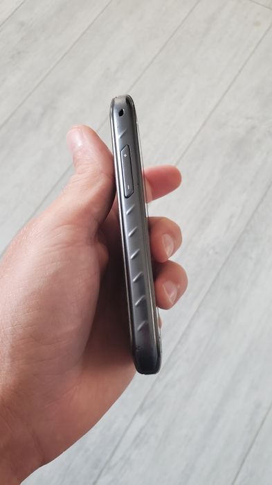 Samsung  s7710 на запчастини.