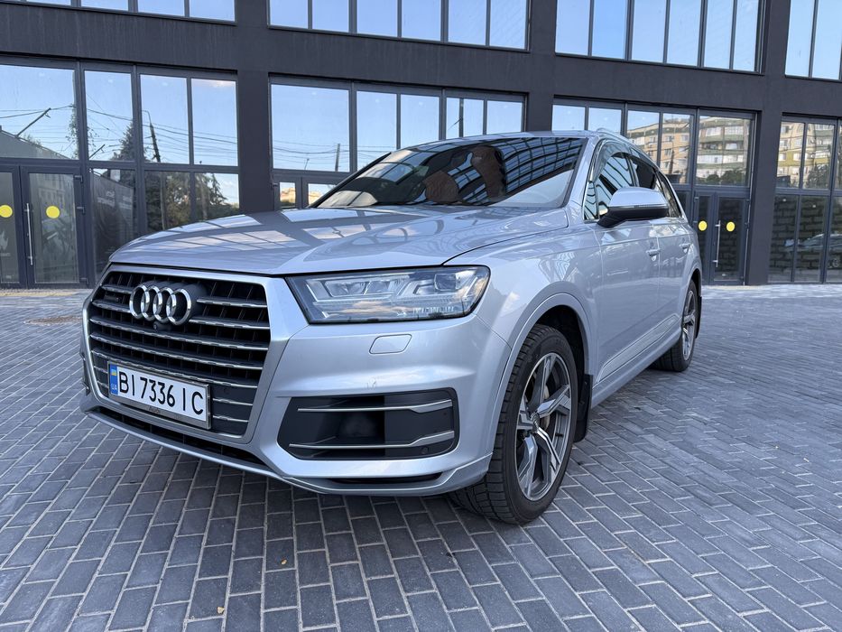 Продам Audi Q7 2016 р