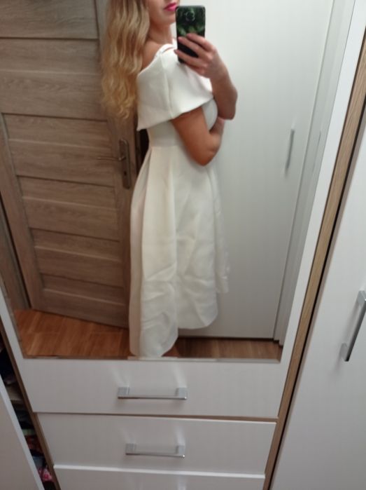 Sukienka asymetryczna Asos