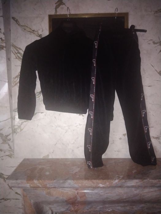 Dres welurowy Gold Killer