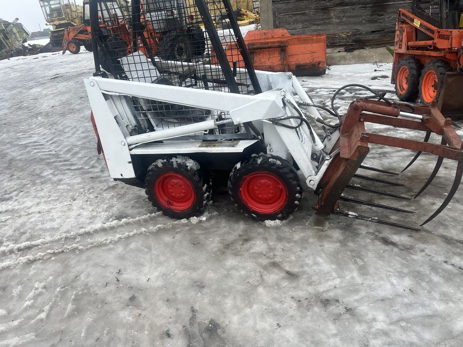 Miniładowarka bobcat 300