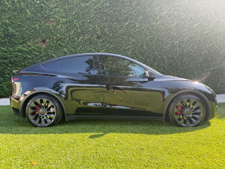 Tesla Model Y Performance Tração Integral foto 2