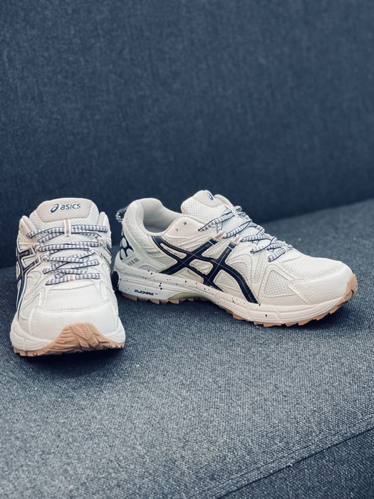 ASICS Gel Kahana 8 асікс бежеві кахана