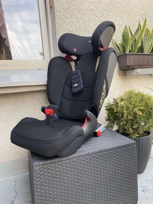 Fotelik samochodowy z ISOFIX Britax Römer (XP-PAD)