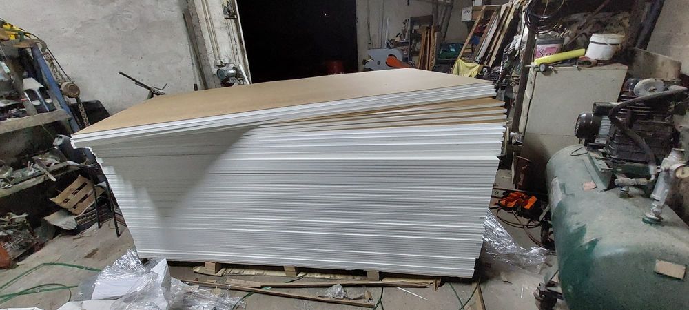 PVC rígido com 18mm de espessura