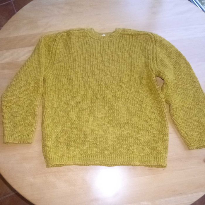 Pulôver / camisola em lã virgem da AIemanha, muito quente.