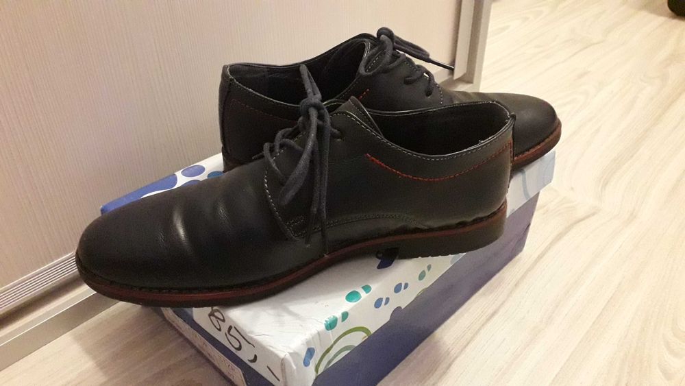 Półbuty  garniturowe  rozm. 37