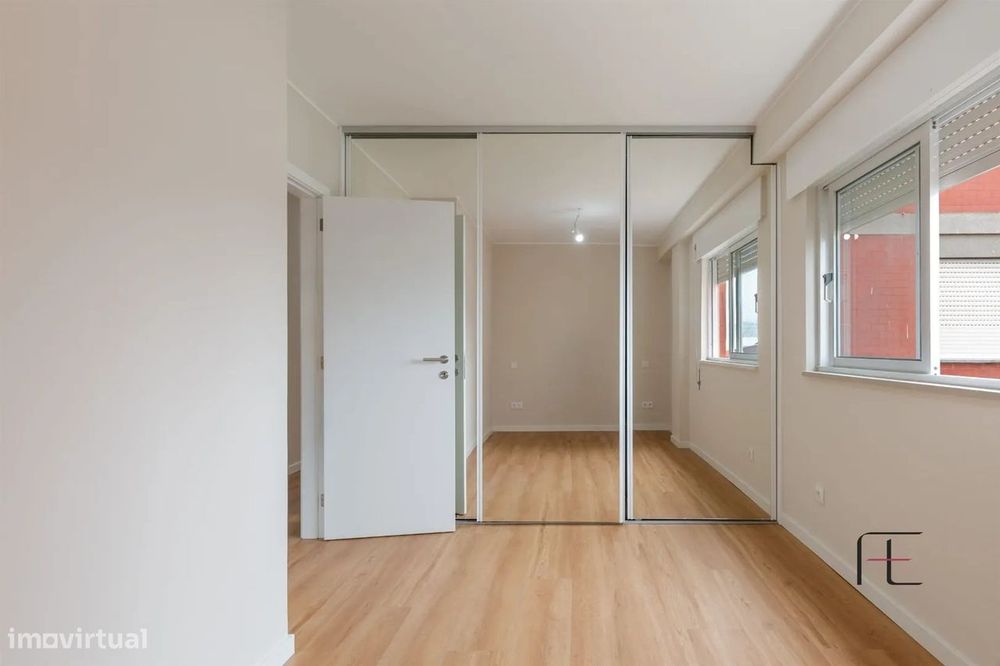 Apartamento T4, Porto, Porto