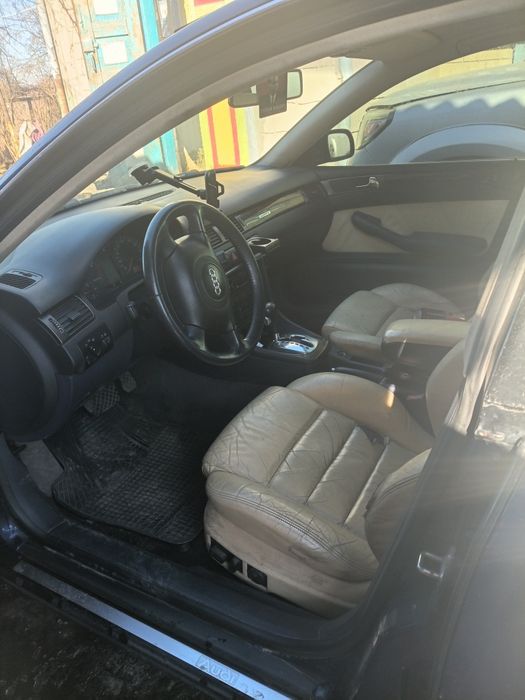 Продам Audi A6 4×4 2.7л бензин автомат на бляхах