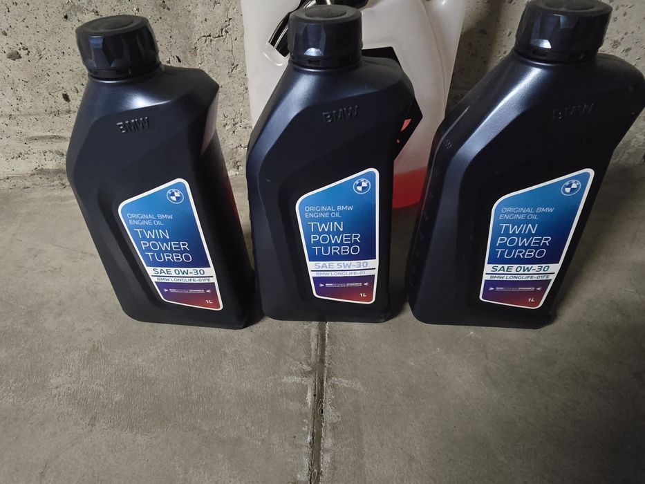 Моторна Олива BMW  3 літри по 1 літру