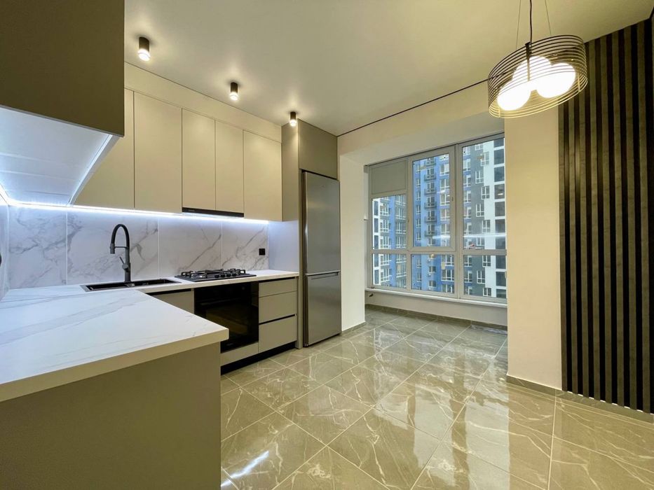 Терміново! Однокімнатна квартира з ремонтом в центрі! 6 поверх!