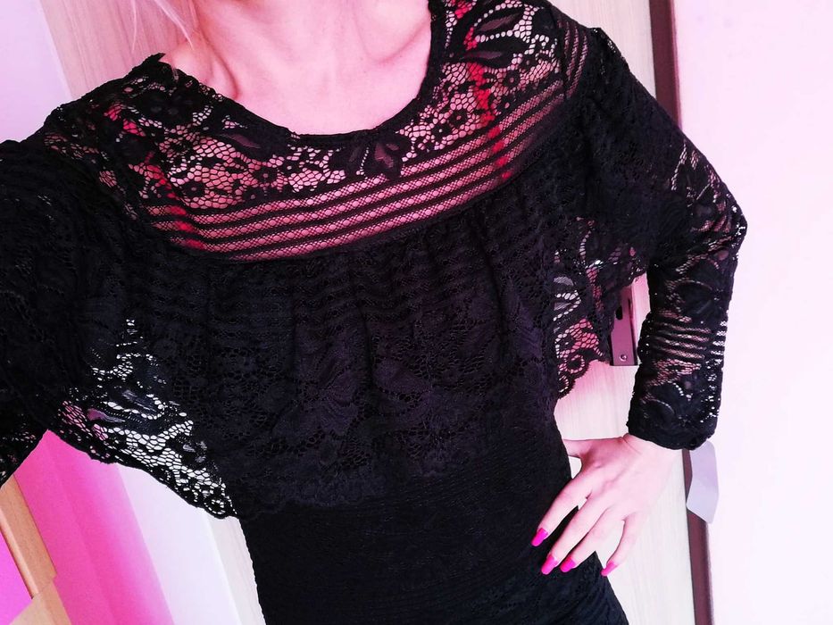 sukienka  rozm  m  czarna  koronkowa