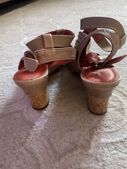 Skórzane markowe buty r. 38 bardzo wygodne