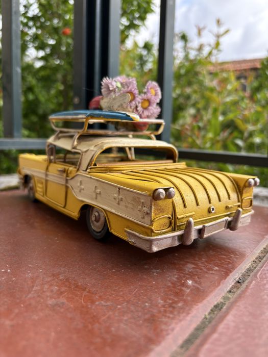 Carro miniatura vintage
