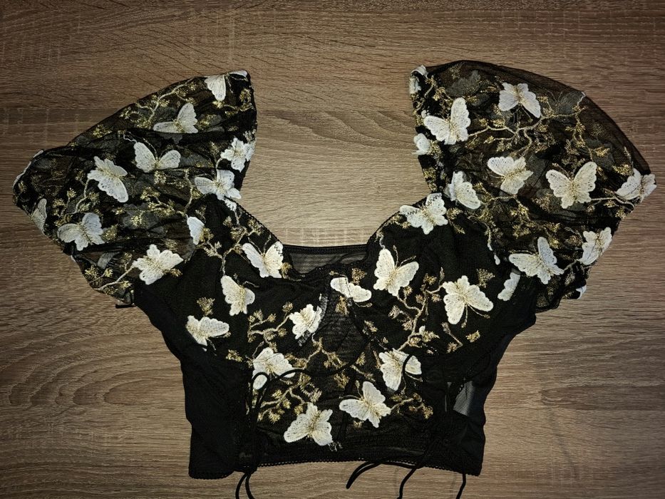 Топ в метелики XL