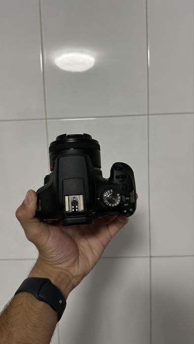 Vendo canon eos 2000D