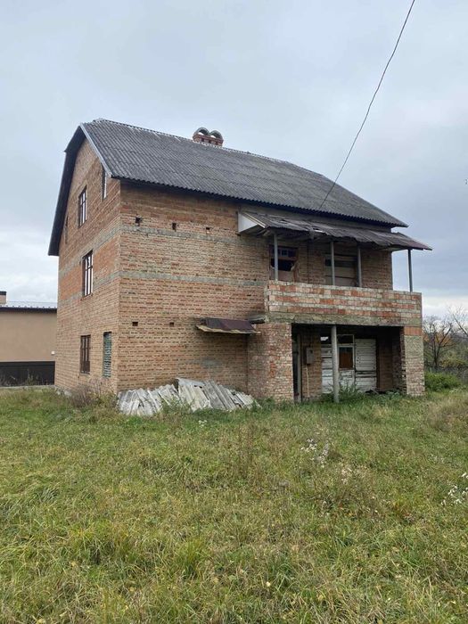 Продається забудова і земальний участок 14 сотих.