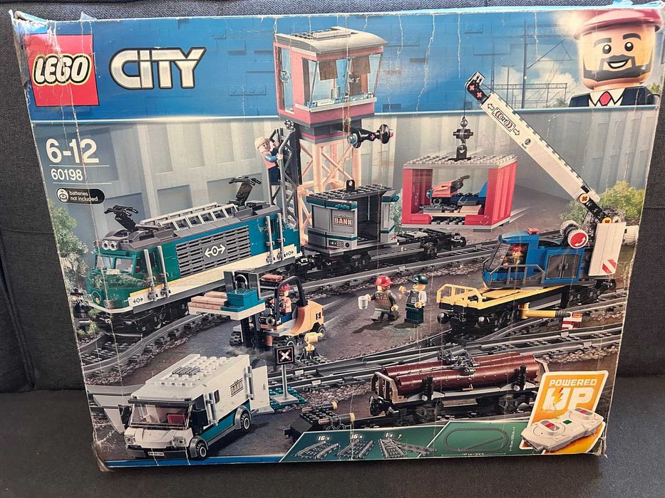 LEGO CITY 60198 Pociąg towarowy