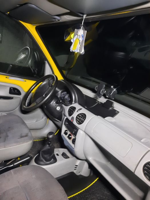 Рено Кенго в гарному стані