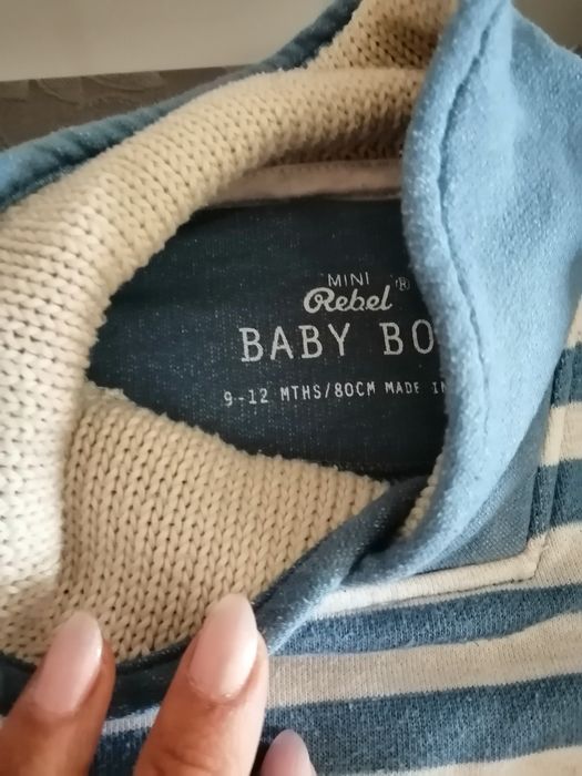 Conjunto calças e camisola