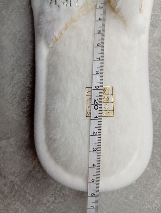 Kapcie damskie kremowe 40/41