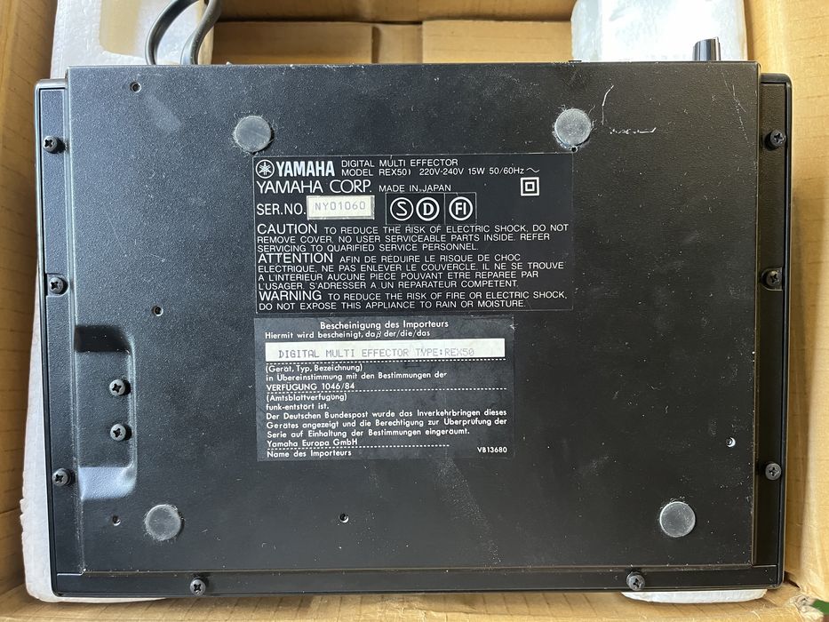 Yamaha Rex 50 Multi Effector (Caixa Reverberadora)