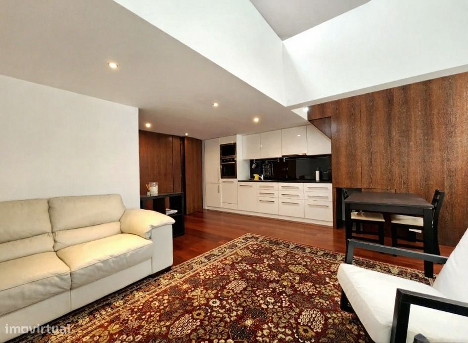 Duplex T3 Mobilado na Foz Velha - A poucos passos do mar!