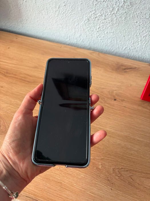 Telefon komórkowy