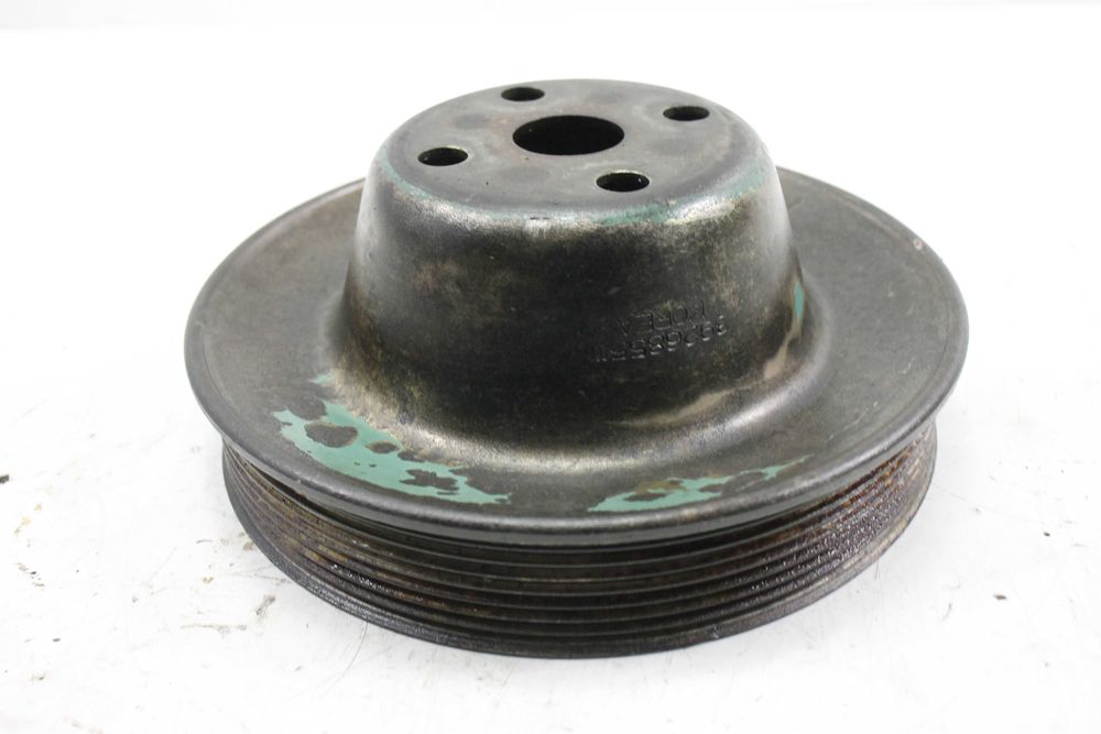 koło pasowe pompy wody wentylatora 8.3 cummins new holland qsc8.3