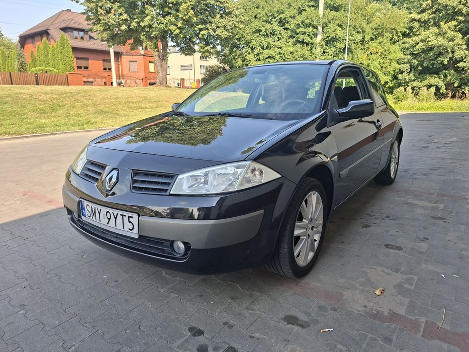 Renault Megane 1.6 benzyna, oryginalny lakier, 2 kpl kół